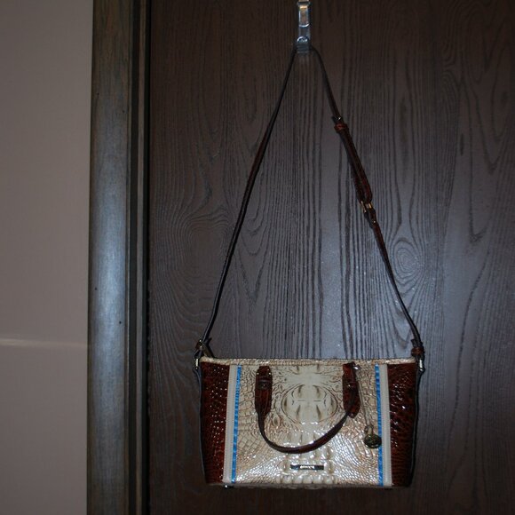 Brahmin Mini Asher in Sand Santana - Picture 3 of 9